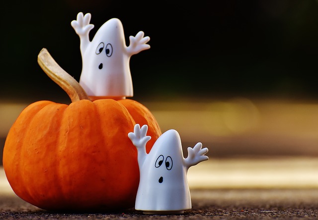Ghosts_Halloween_AlexasPhotos